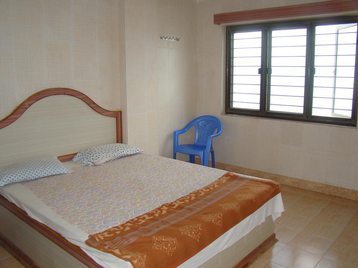Sreeniketanam Lodge Mādhavaram Exterior photo