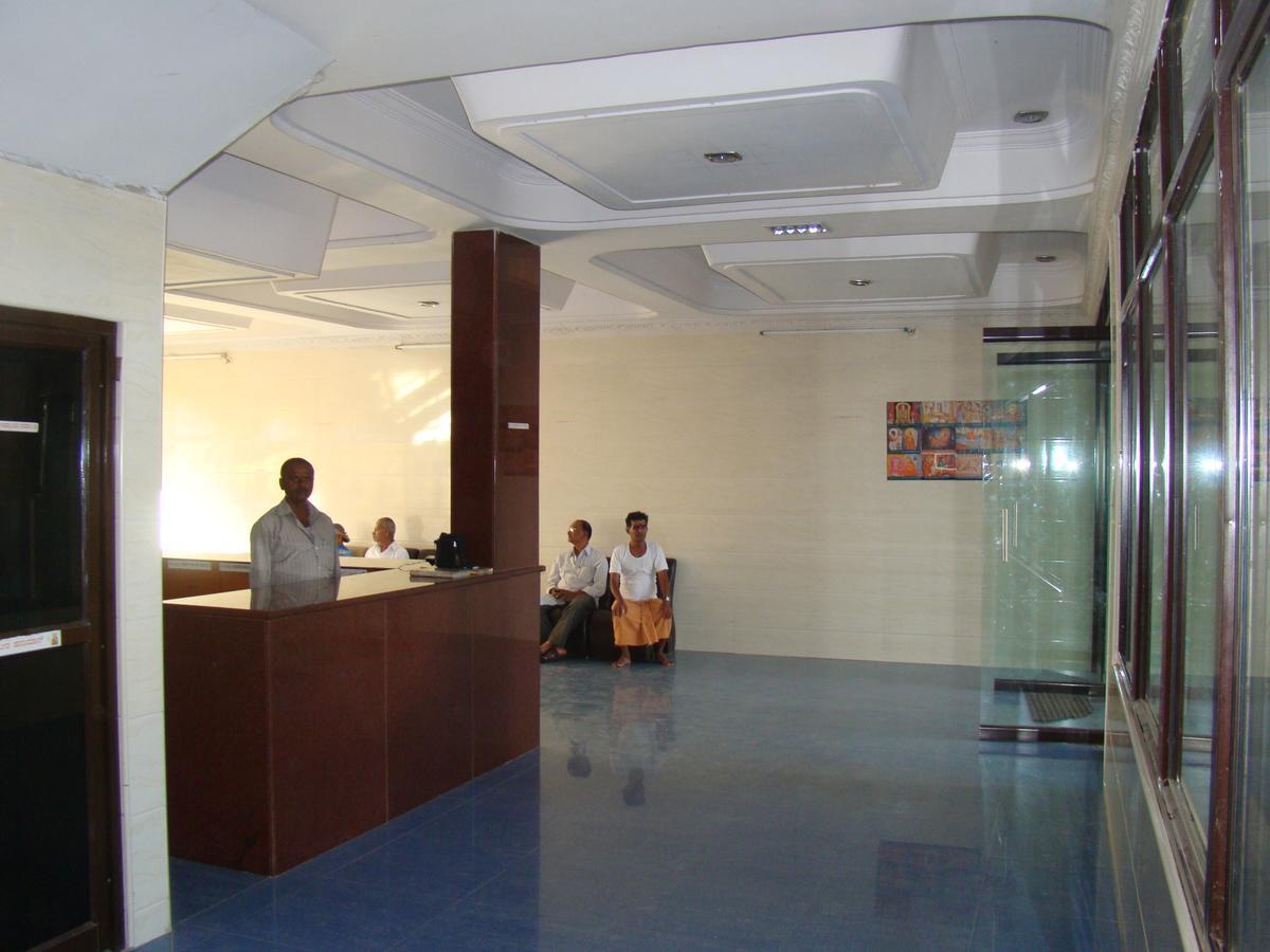 Sreeniketanam Lodge Mādhavaram Exterior photo